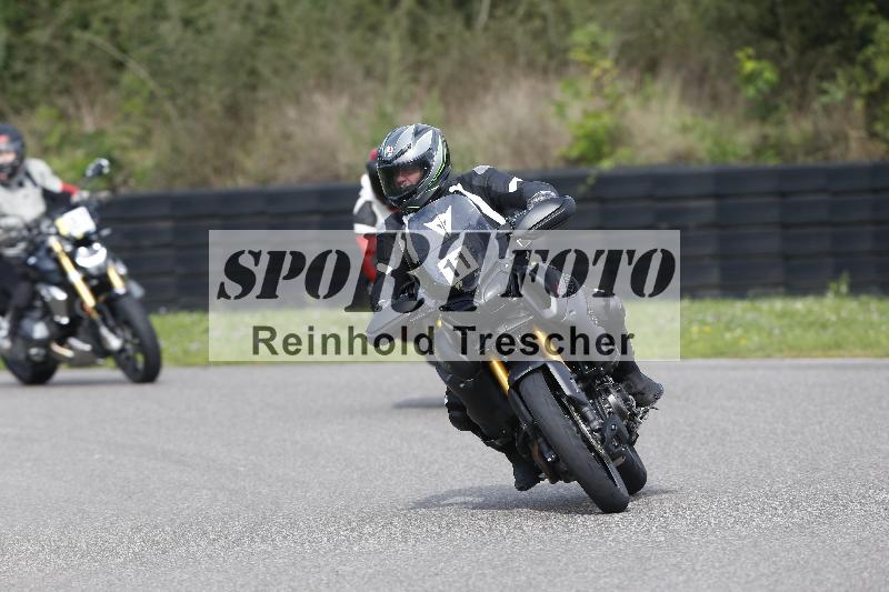 /53 16.09.2025 Track Day Domi Aegerter ADR/Gruppe gelb/11